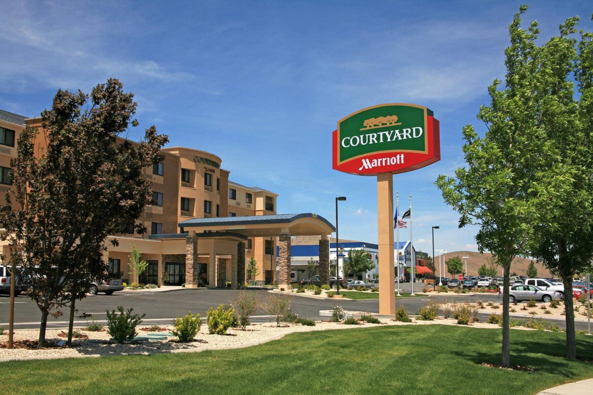 Courtyard Carson City Hotel Exterior photo