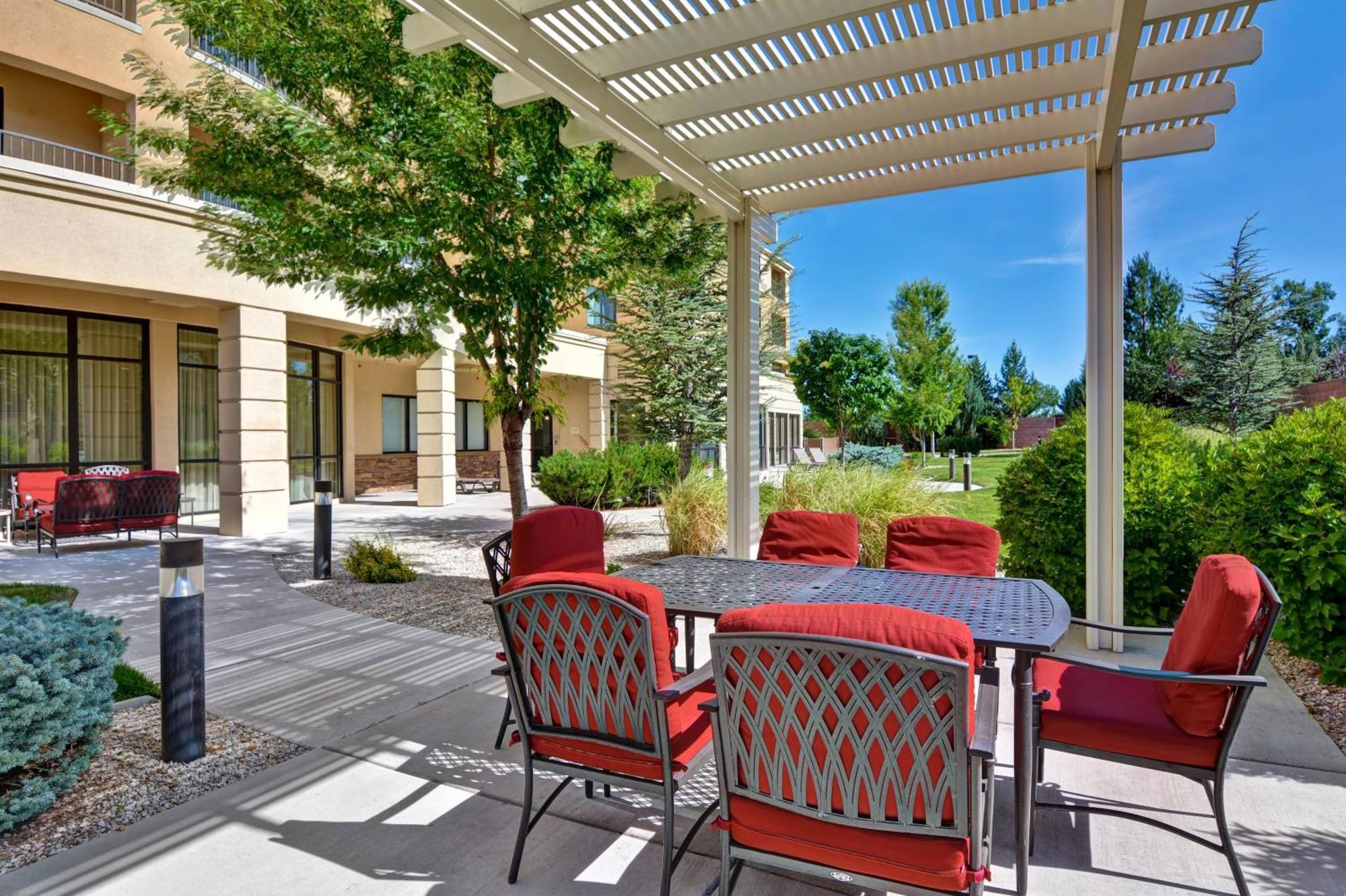 Courtyard Carson City Hotel Exterior photo